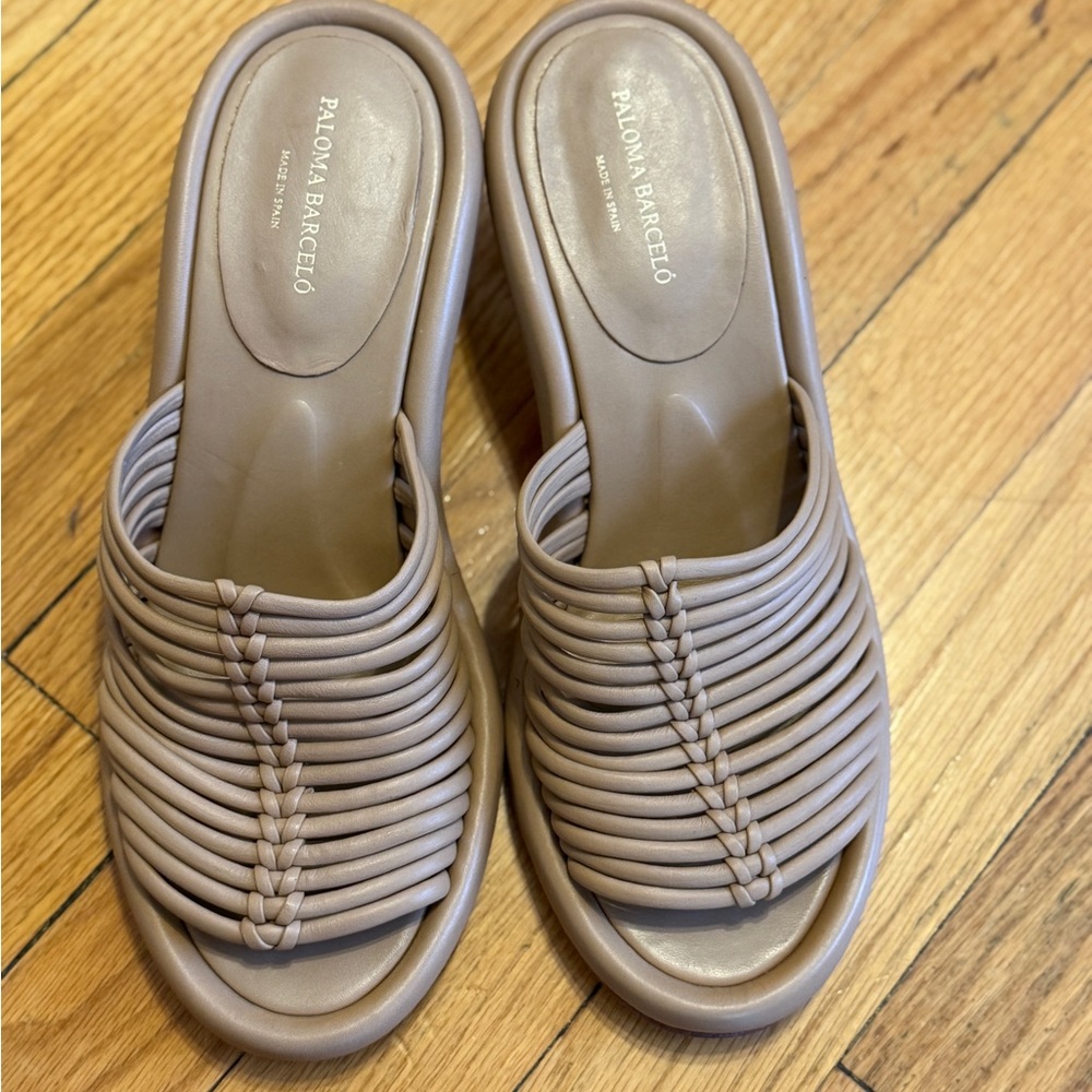 Paloma Barcelo Women's Taupe Woven Mules